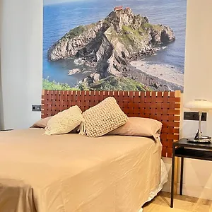 Small Lux Beachcity Close To The River,metro And Parking Apartamento